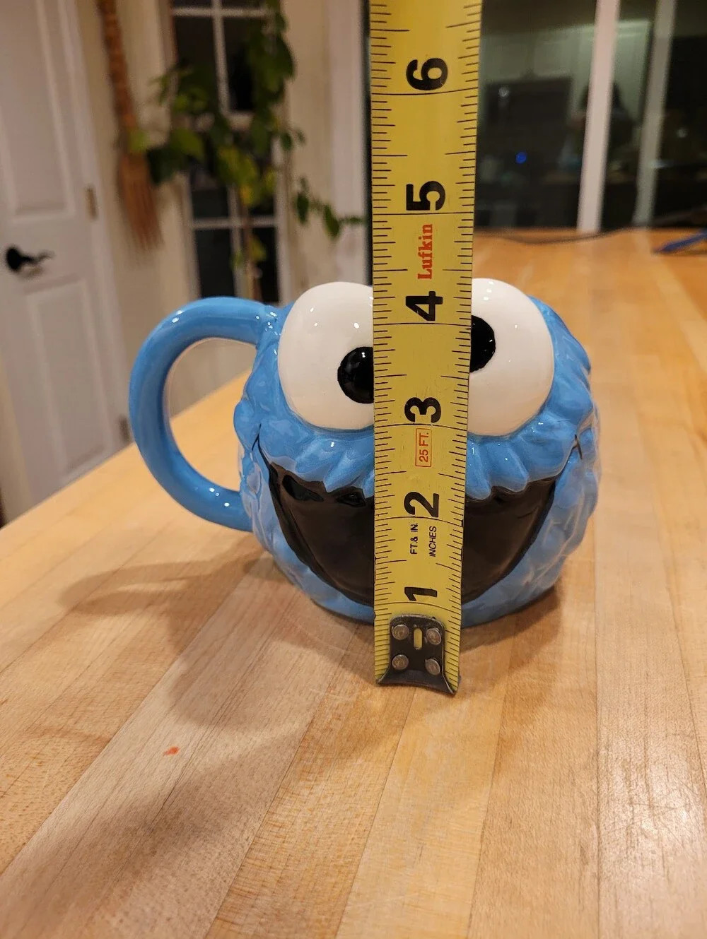 NEW Sesame Street Cookie Monster Ceramic Mug with Cookie Saucer